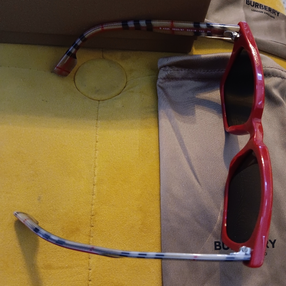 Burberry sunglasses